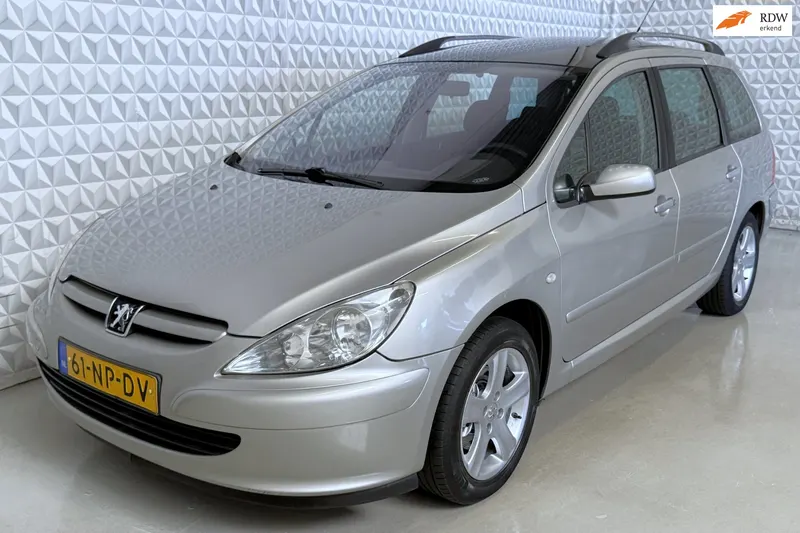 Peugeot 307 (2004)