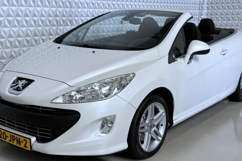 Peugeot 308 (2009)