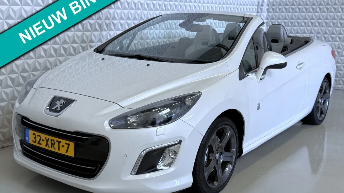 Peugeot 308 (2012) — foto 1