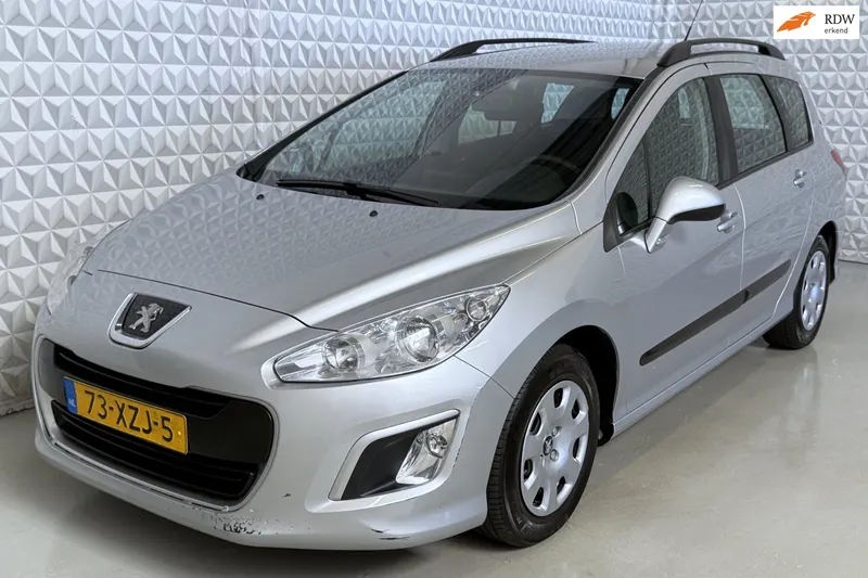 Peugeot 308 (2012)