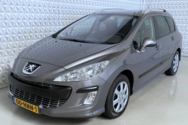 Peugeot 308 (2009)