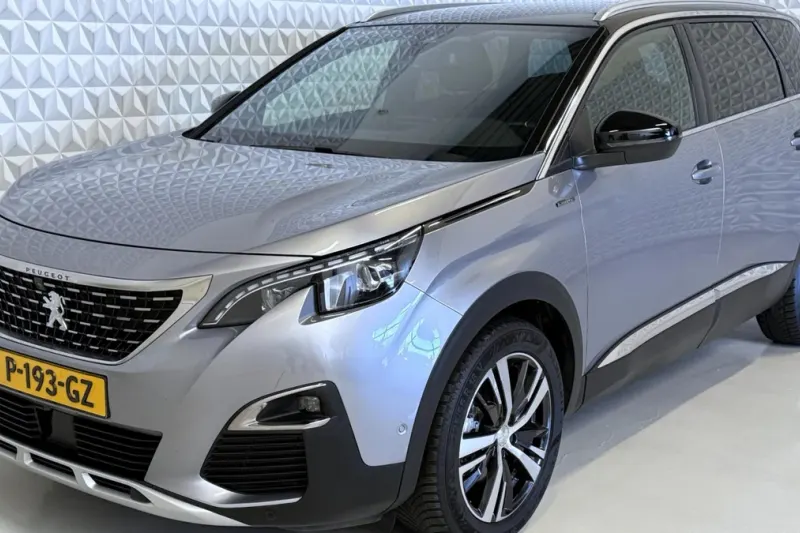 Peugeot 5008 (2018)
