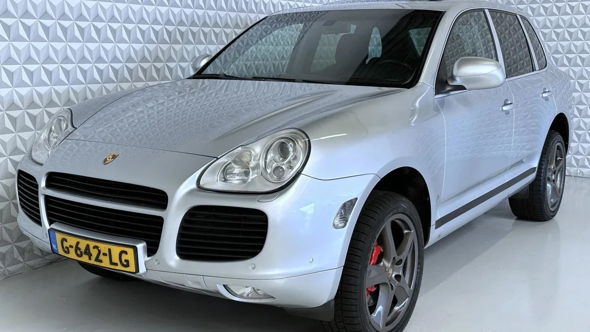 Porsche Cayenne (2003) — foto 1
