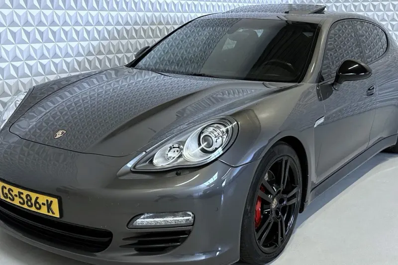 Porsche Panamera (2012)