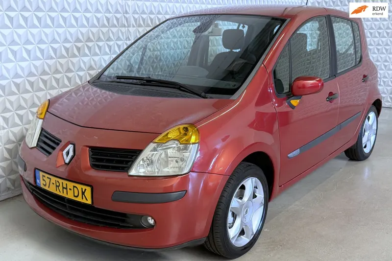 Renault Modus (2005)