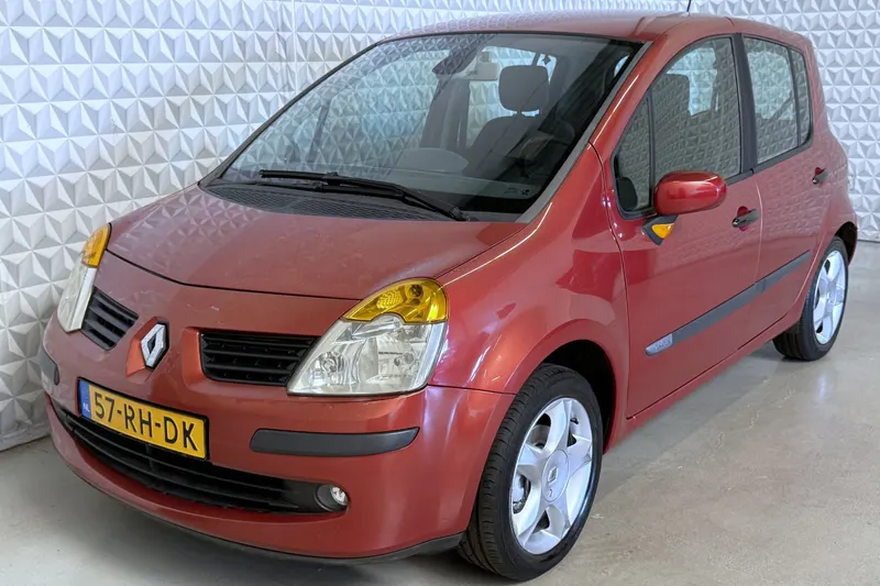 Renault Modus (2005)