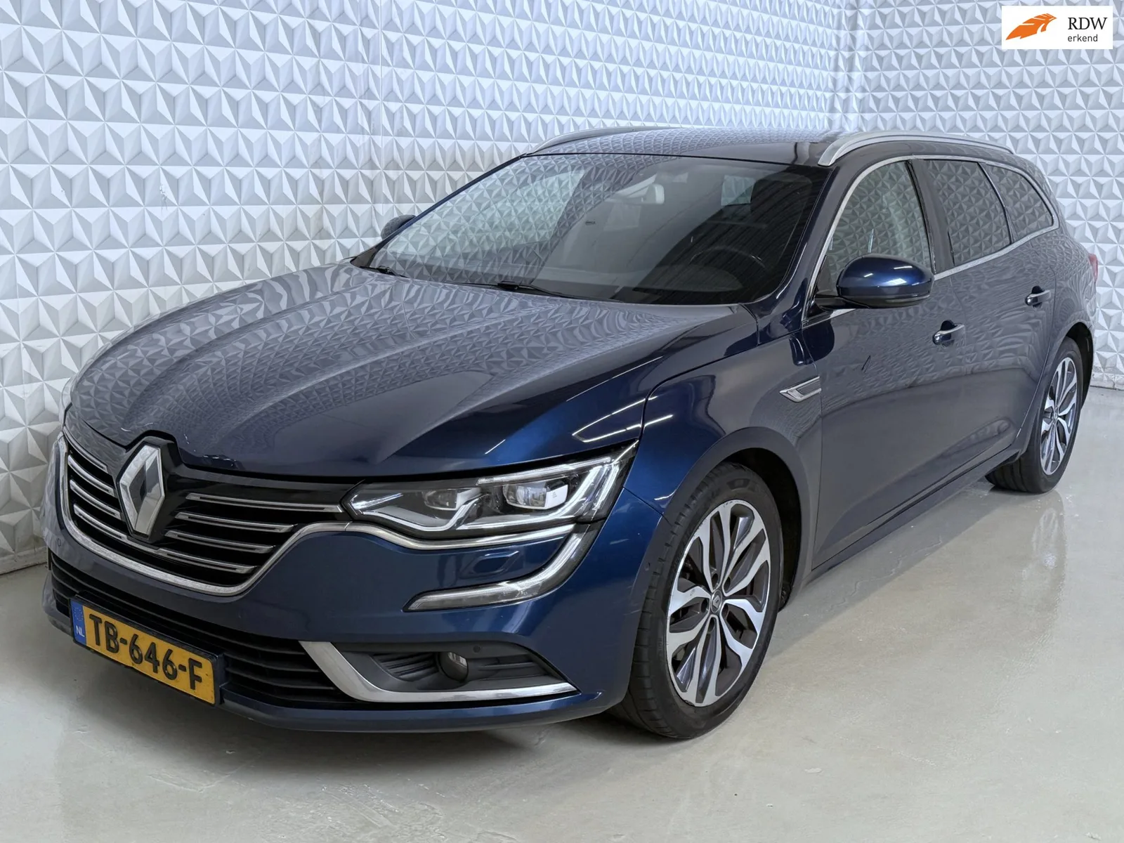 Renault Talisman (2017) — foto 1