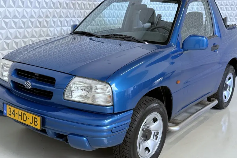 Suzuki Grand (2001)