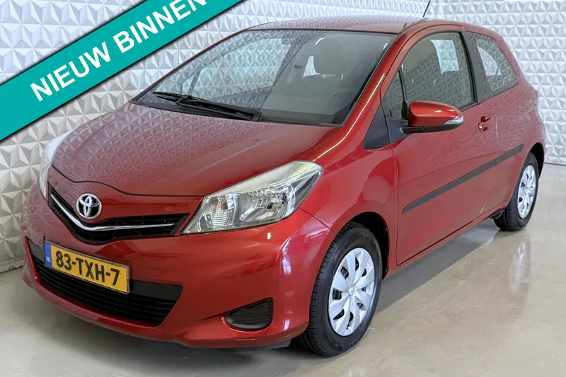 Toyota Yaris (2012)