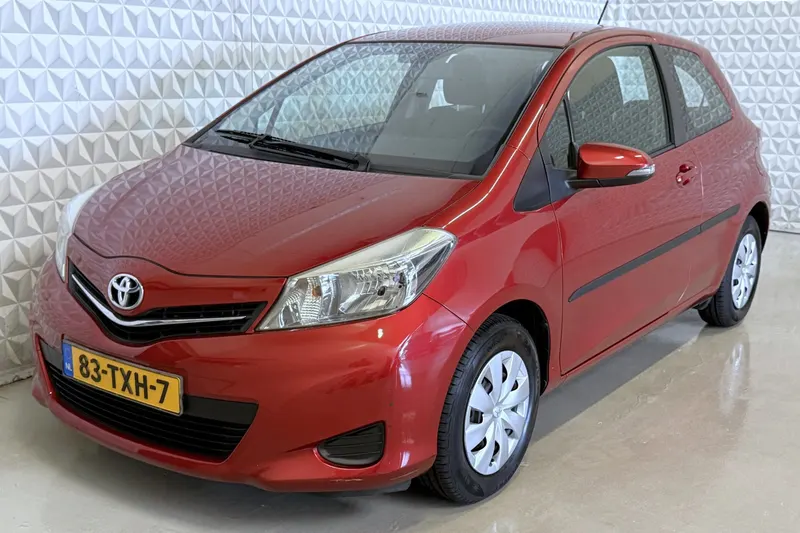 Toyota Yaris (2012)