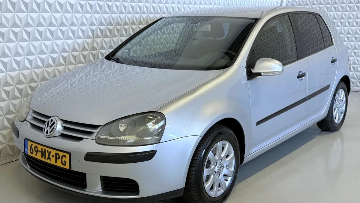 Volkswagen Golf (2004) — foto 1