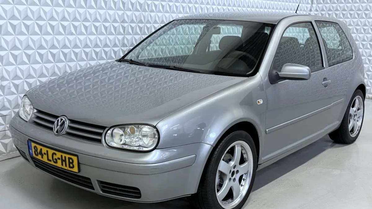 Volkswagen Golf (2003) — foto 1