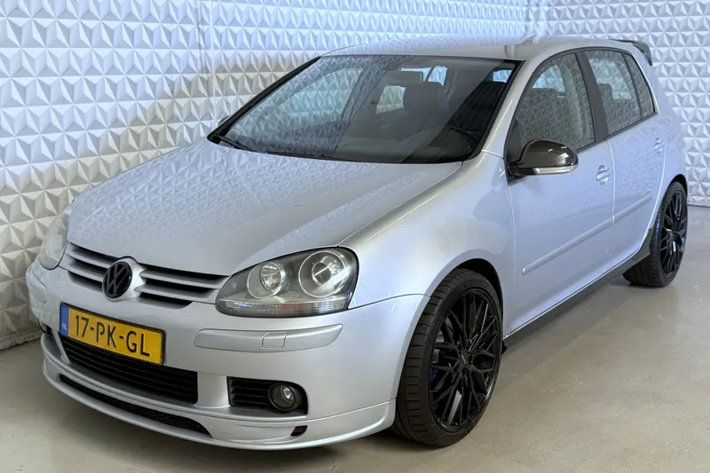 Volkswagen Golf (2004)