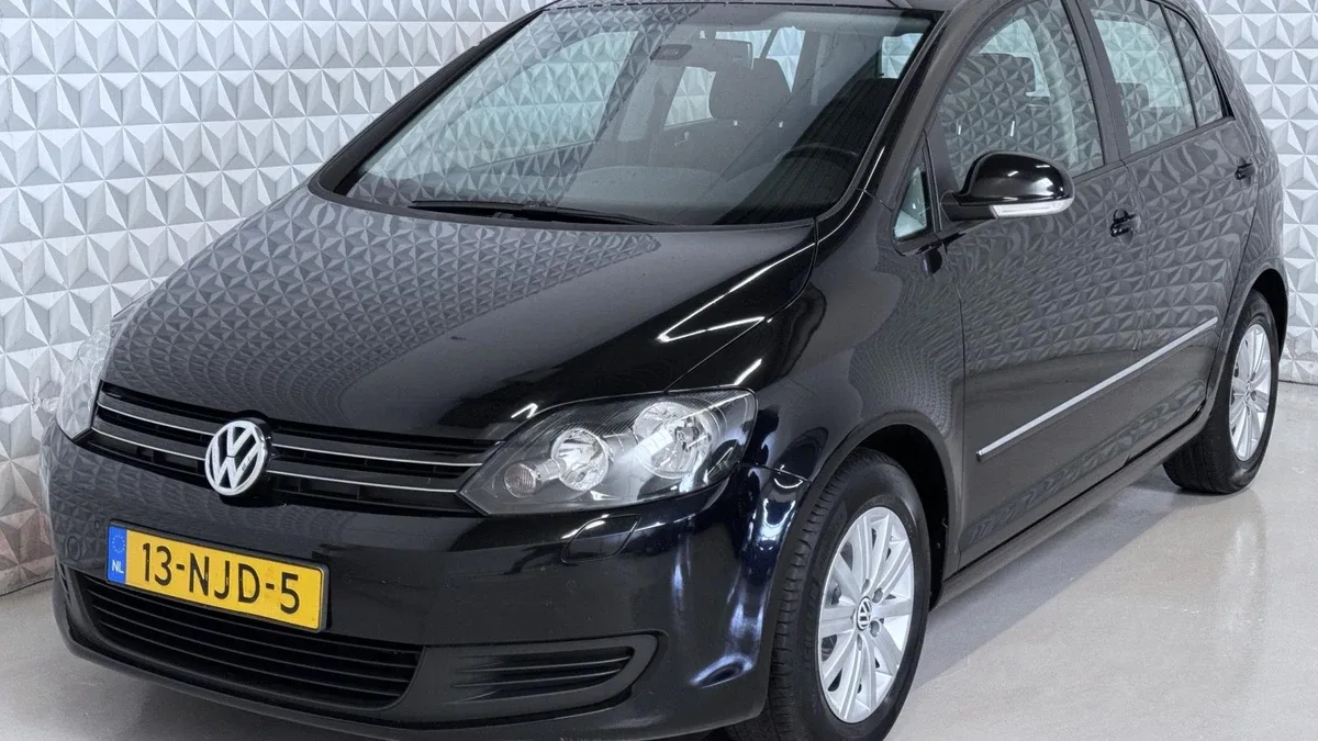 Volkswagen Golf (2010) — foto 1