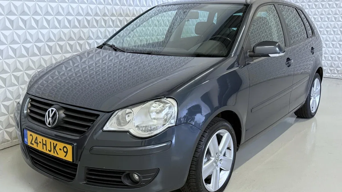 Volkswagen Polo (2009) — foto 1