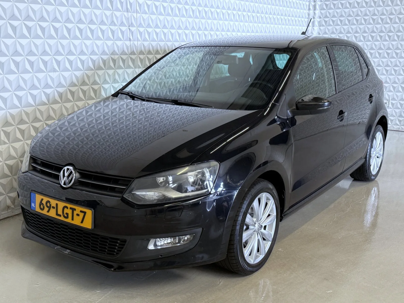 Volkswagen Polo (2009) — foto 1