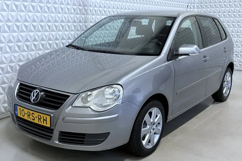 Volkswagen Polo (2005)
