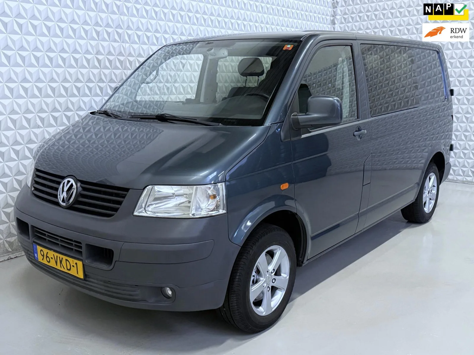 Volkswagen Transporter (2007) — foto 1