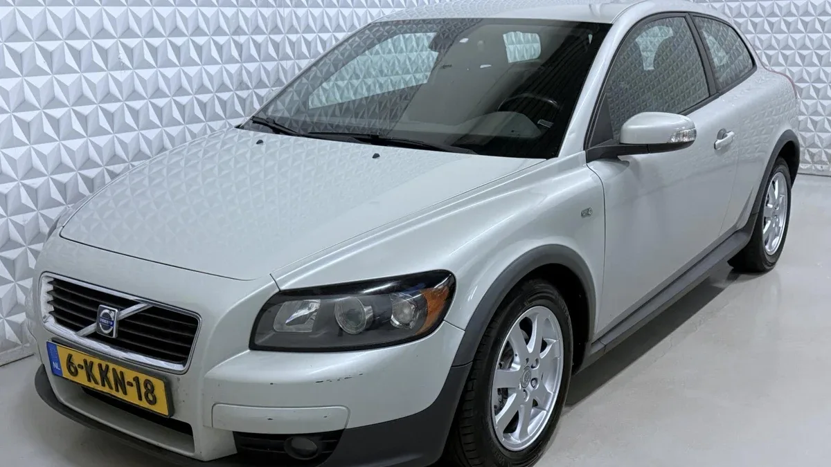Volvo C30 (2009) — foto 1