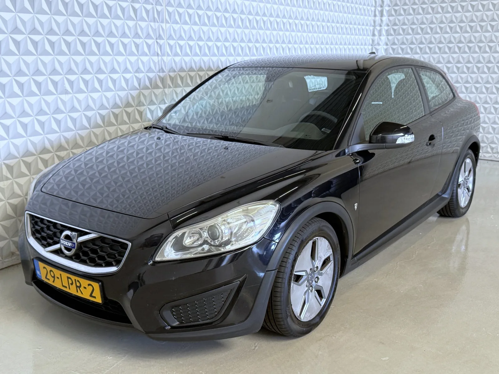 Volvo C30 (2027) — foto 1