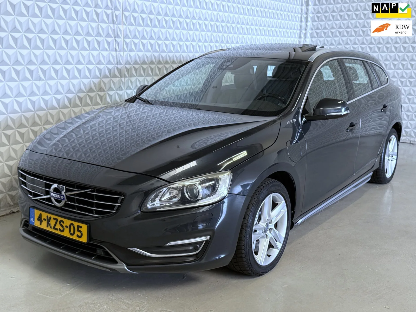 Volvo V60 (2013) — foto 1