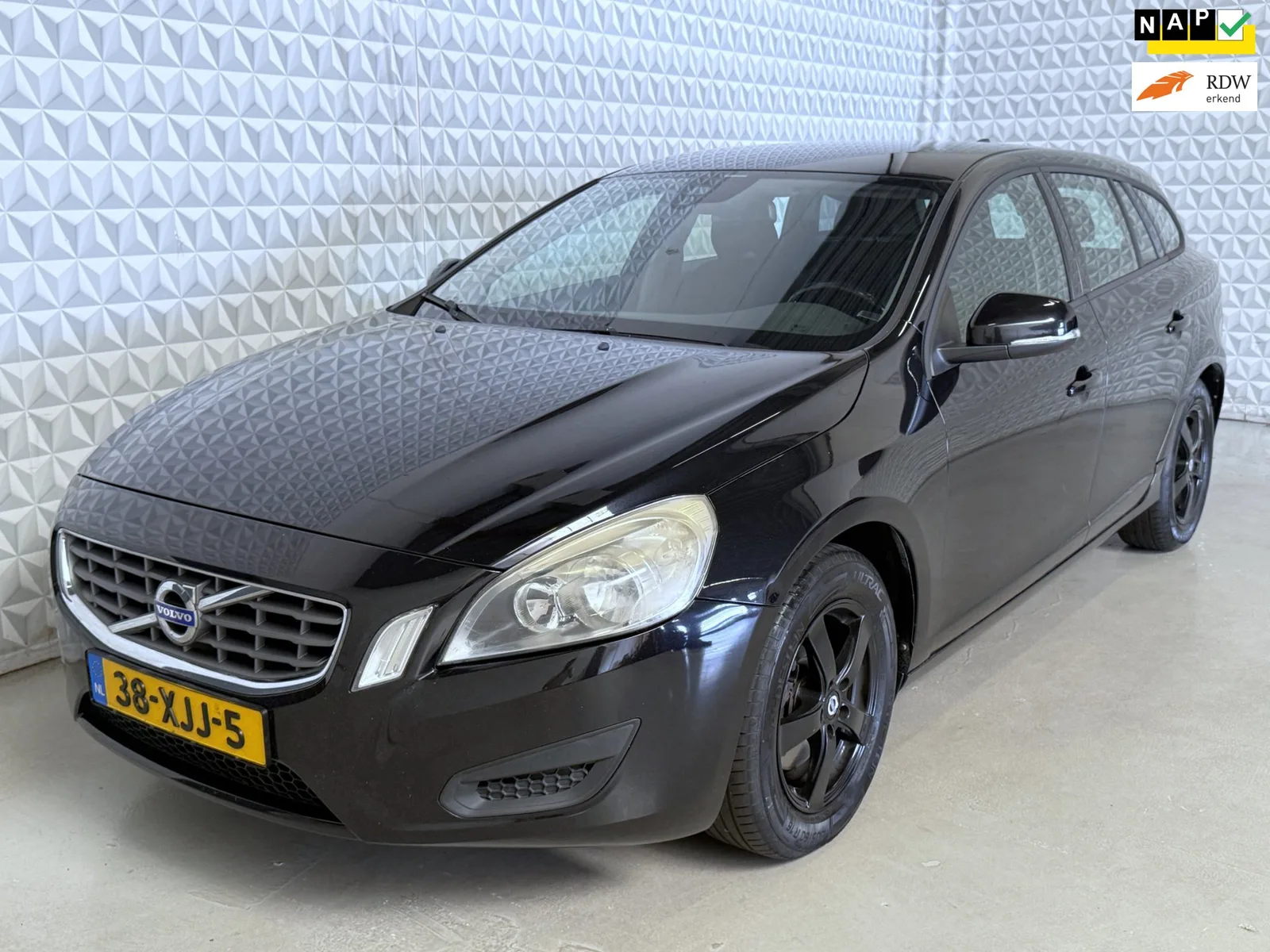 Volvo V60 (2013) — foto 1