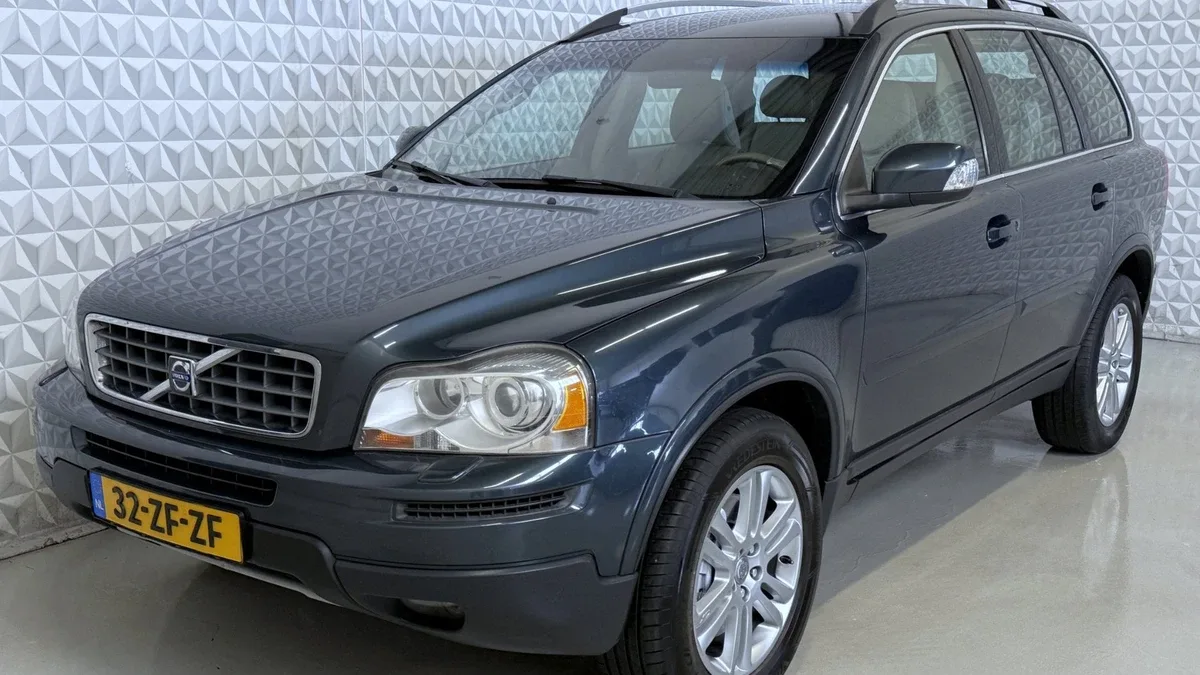 Volvo XC90 (2008) — foto 1
