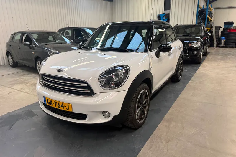 MINI Countryman (2015)