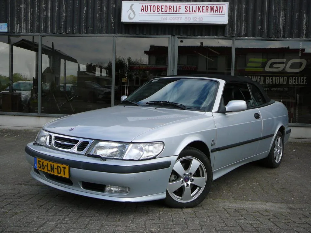 Saab 9-3 (2002) — foto 1