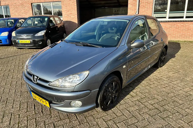 Peugeot 206 (2007)