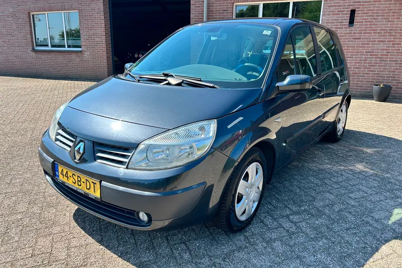 Renault Scénic (2005)