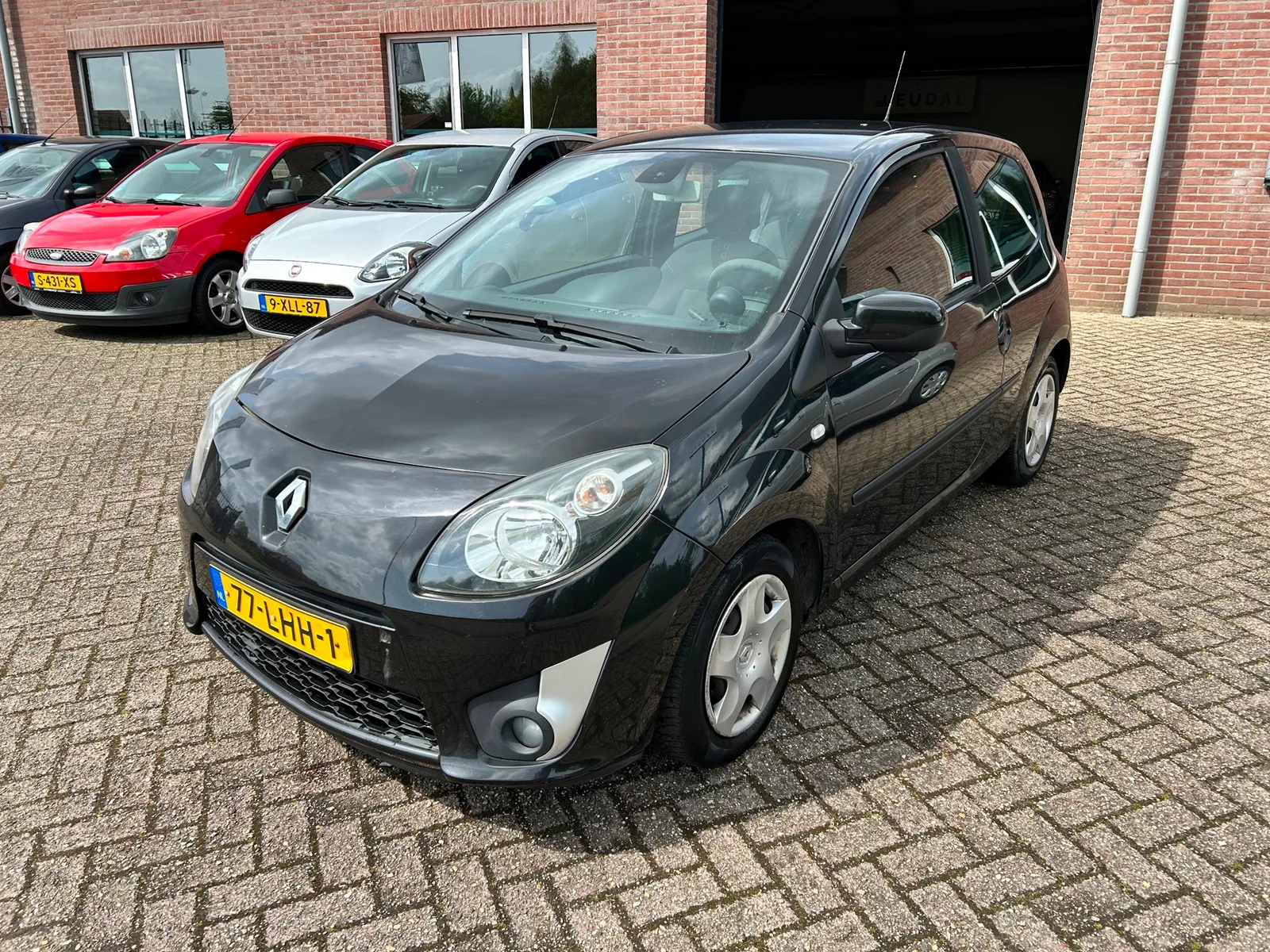 Renault Twingo (2010) — foto 1