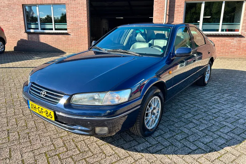 Toyota Camry (1998)