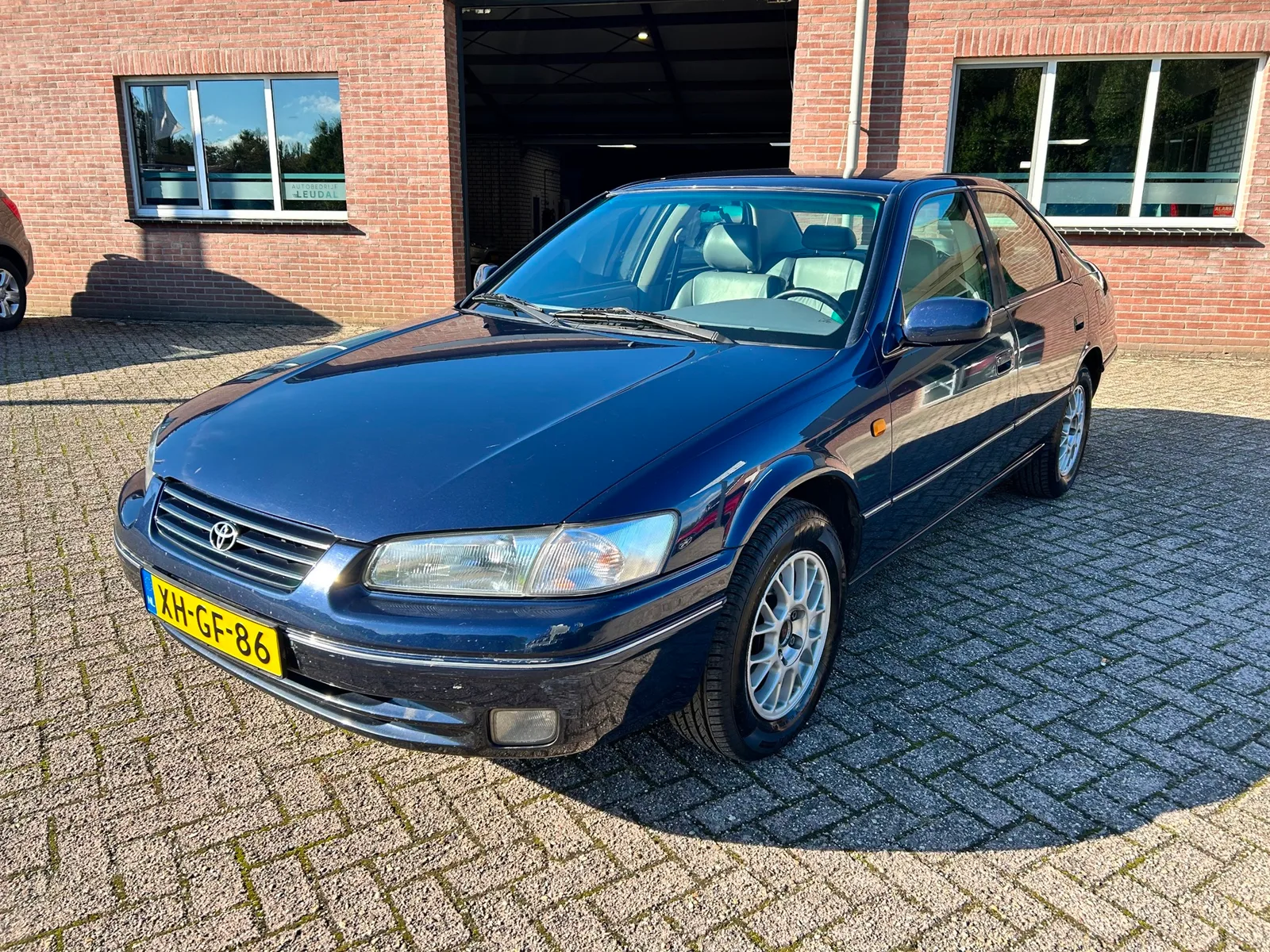 Toyota Camry (1998) — foto 1