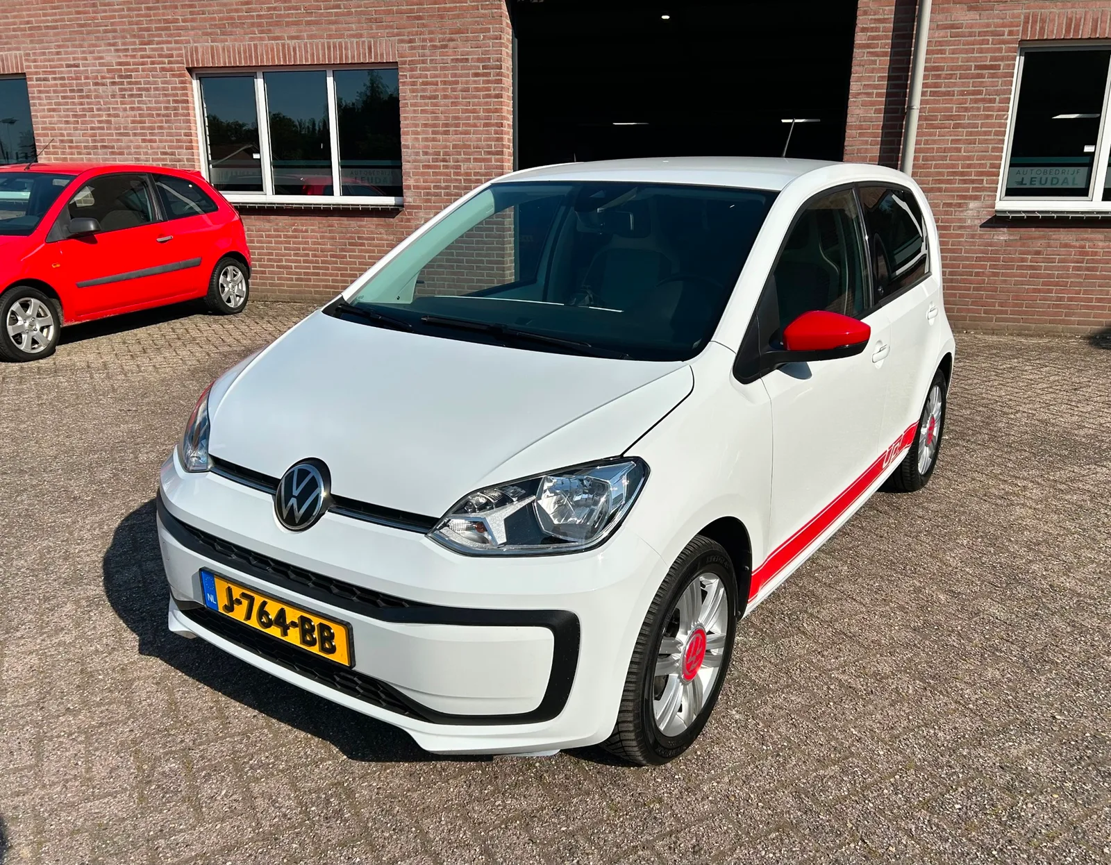 Volkswagen Up! (2020) — foto 1