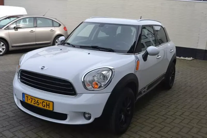 MINI Mini (2012)