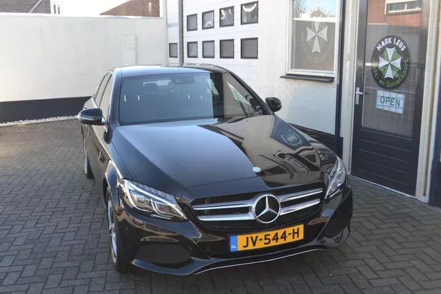 Mercedes-Benz C-Klasse (2016) — foto 1