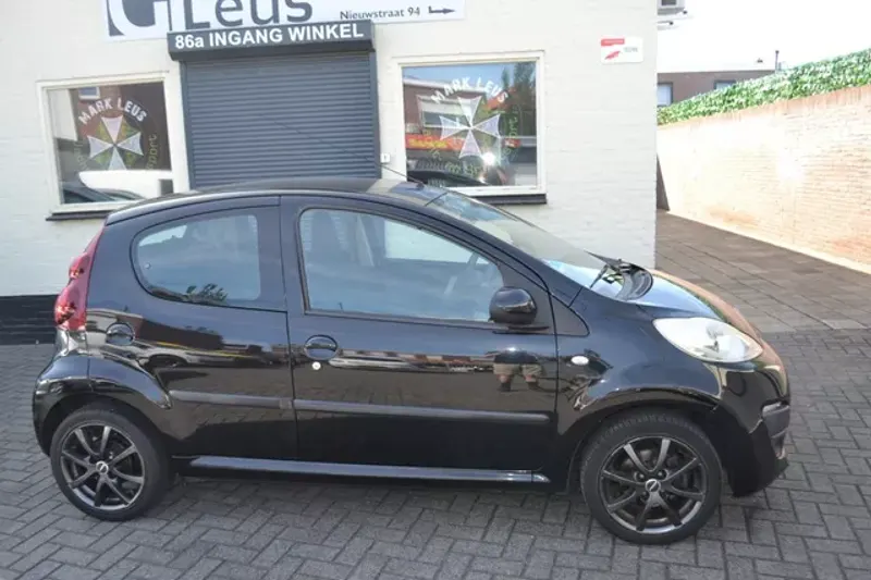 Peugeot 107 (2012)