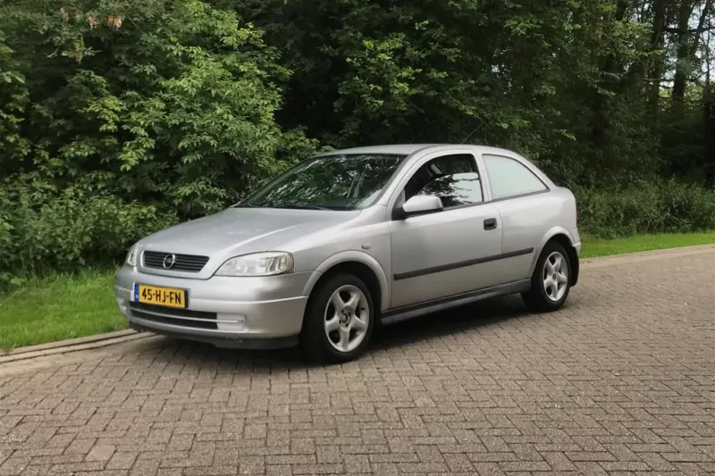 Opel Astra (2001)