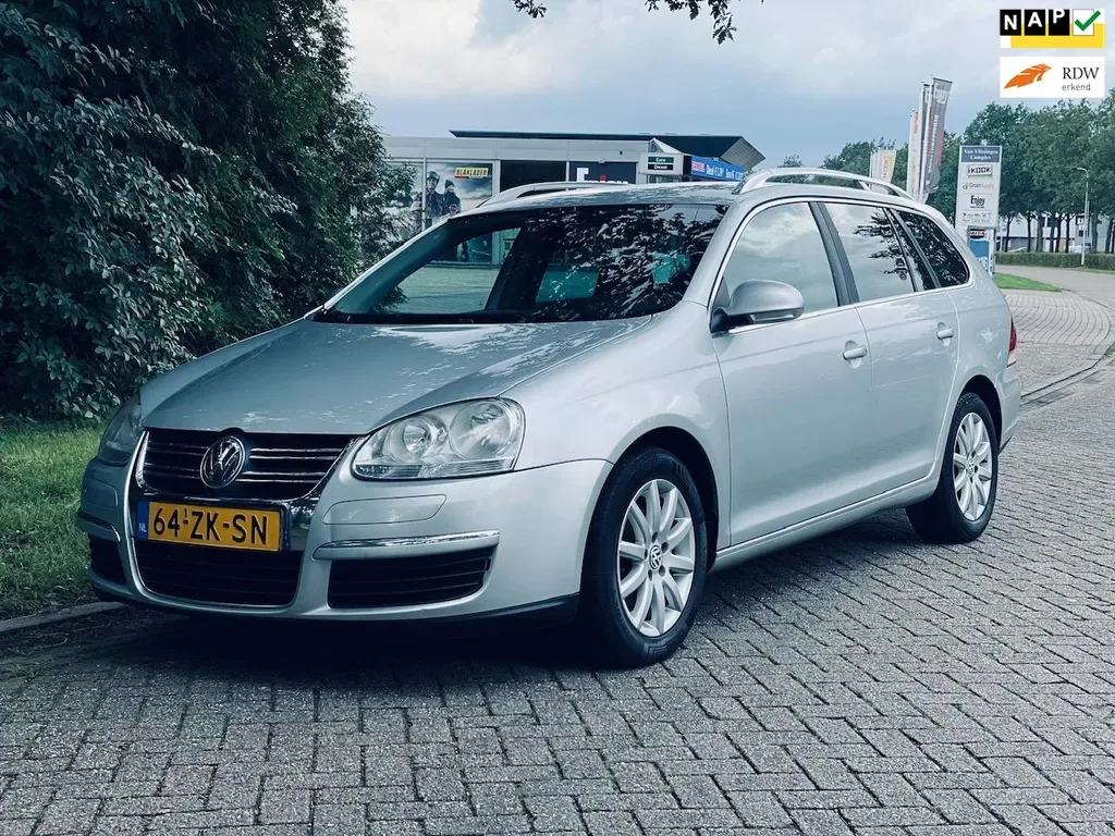 Volkswagen Golf (2008) — foto 1