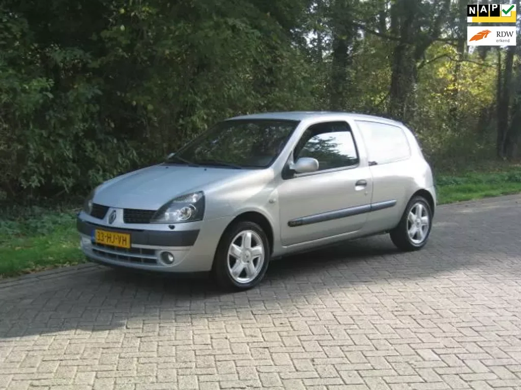 Renault Clio (2001) — foto 1