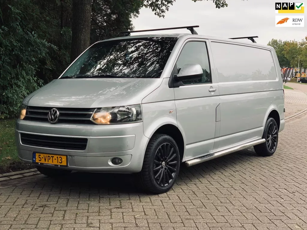 Volkswagen Transporter (2011) — foto 1