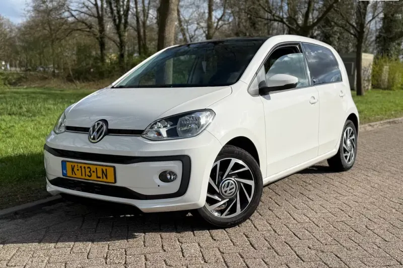 Volkswagen Up! (2017)
