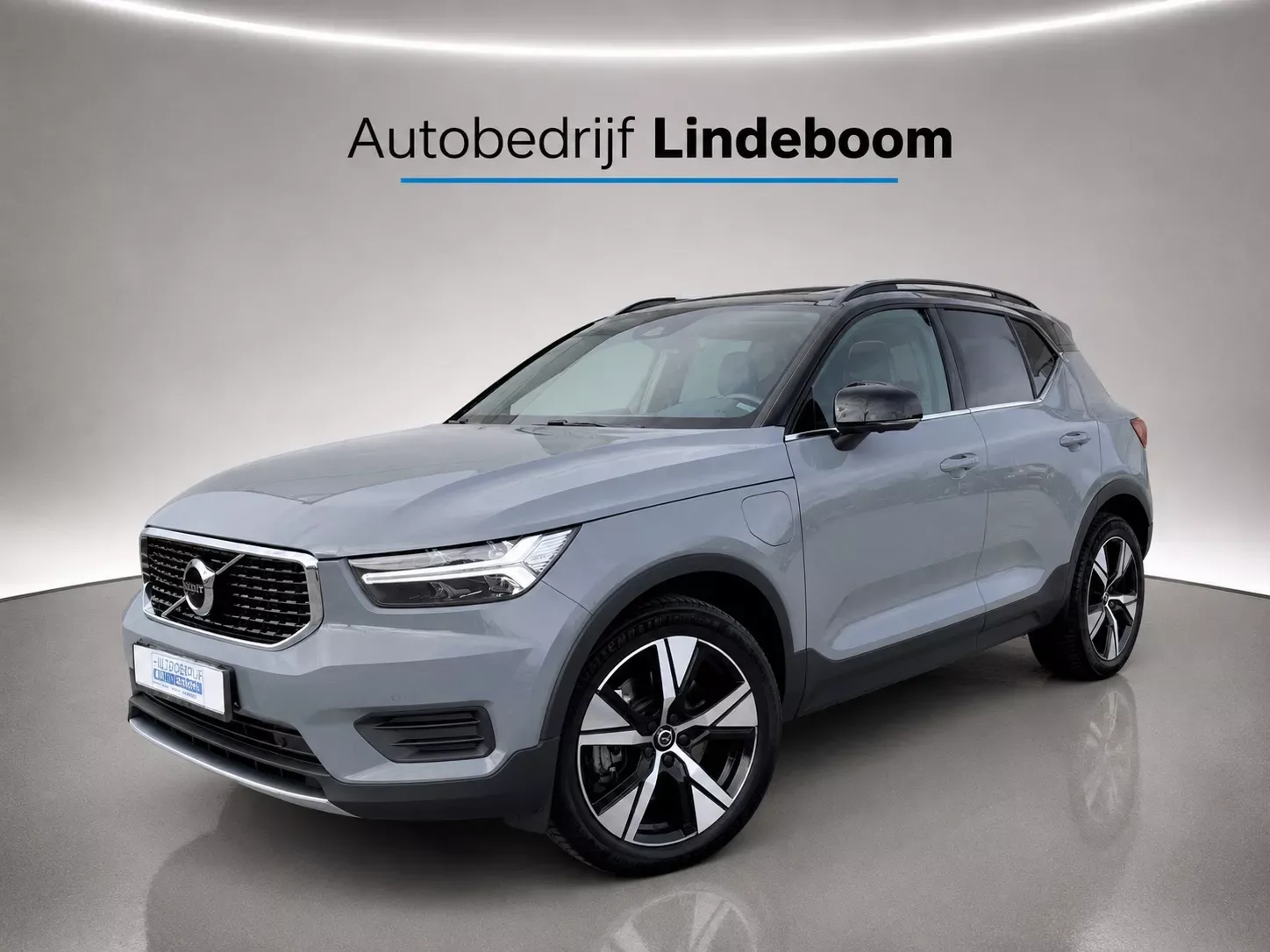 Volvo XC40 (2021) — foto 1