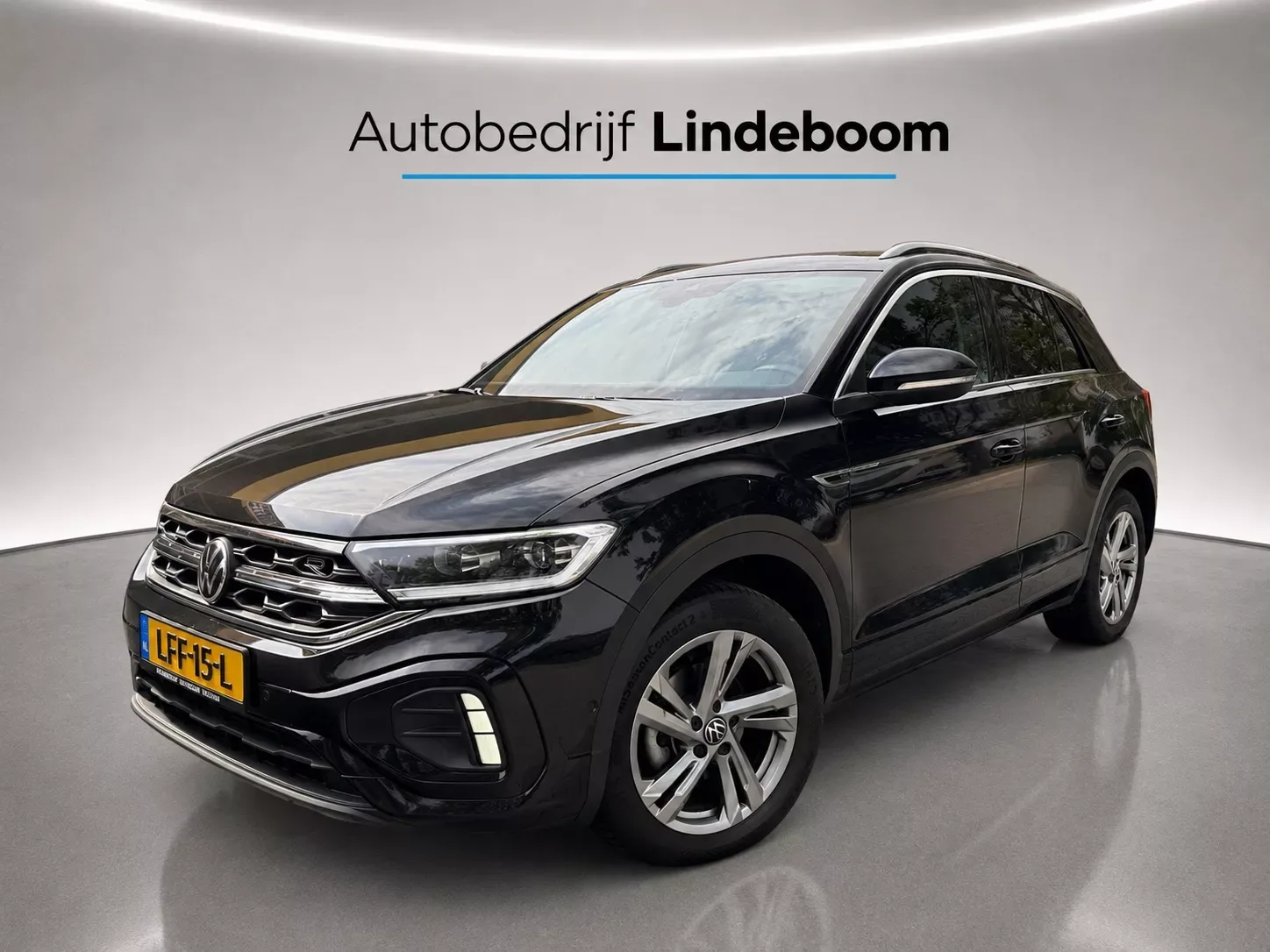 Volkswagen T-Roc (2025) — foto 1