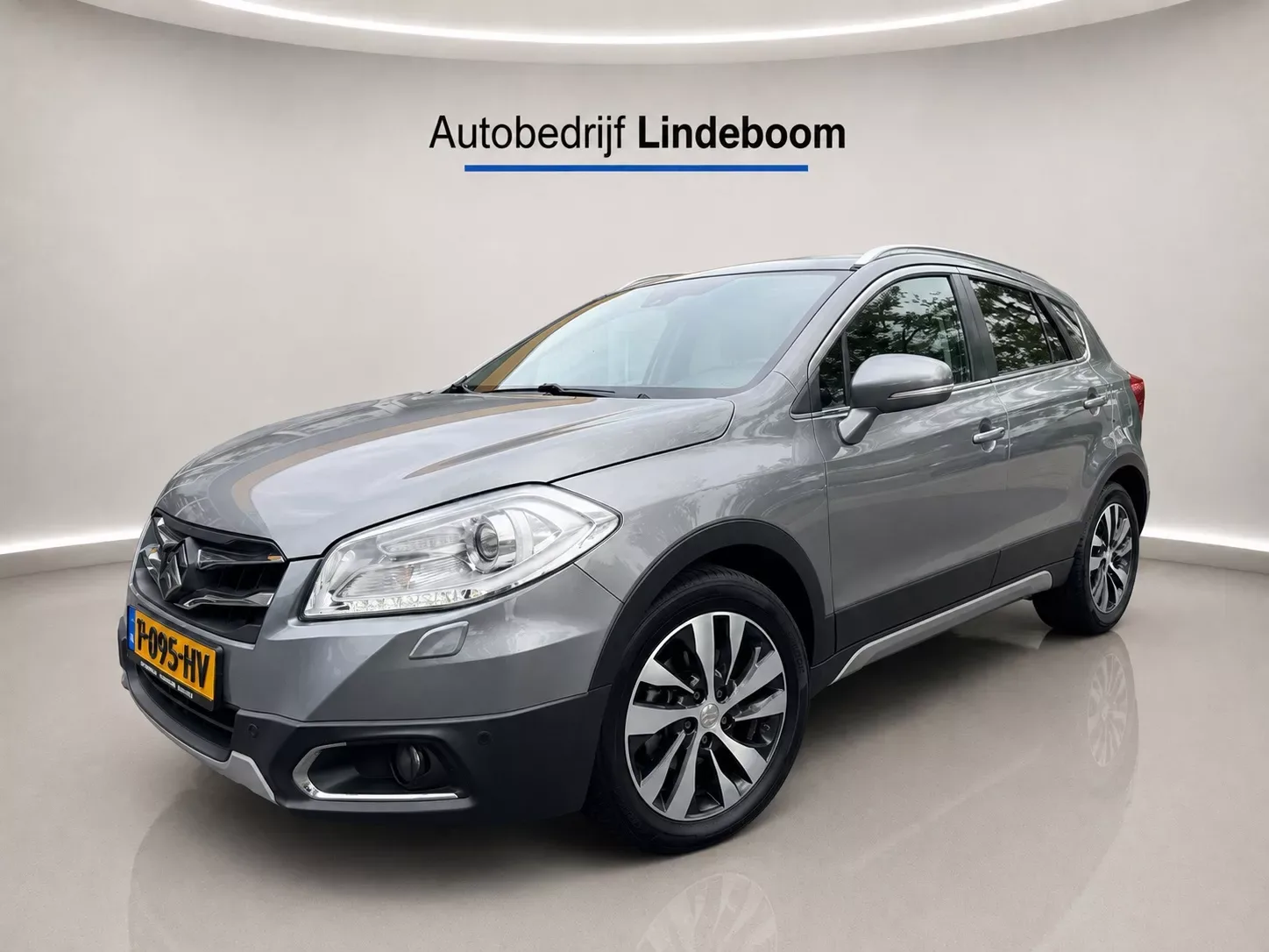 Suzuki SX4 (2016) — foto 1