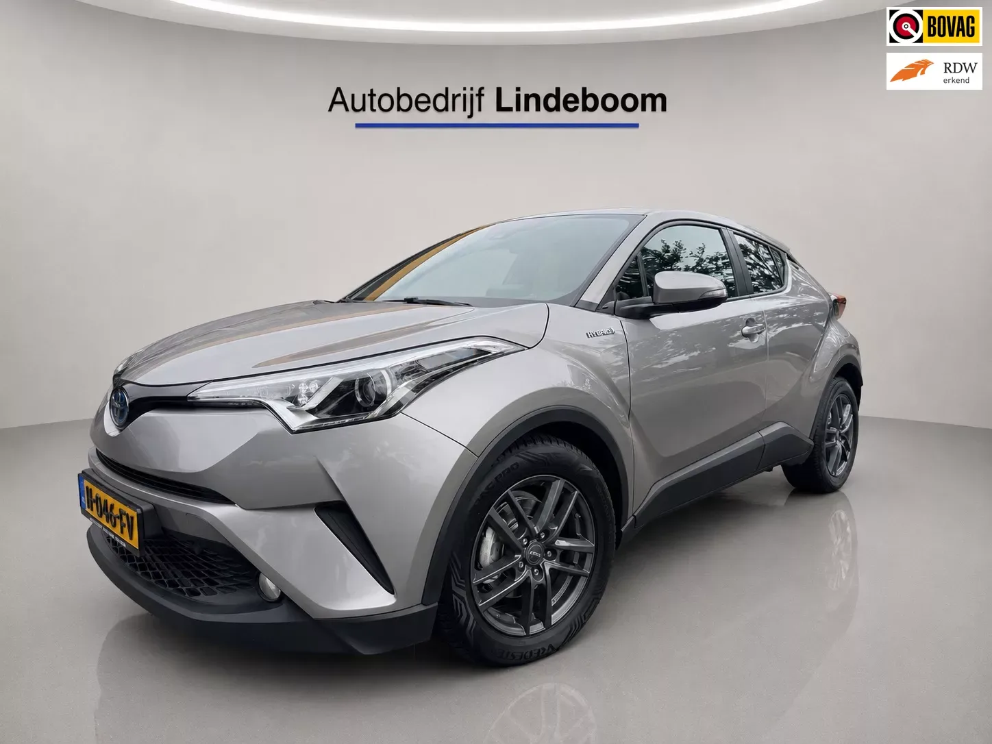 Toyota C-HR (2020) — foto 1