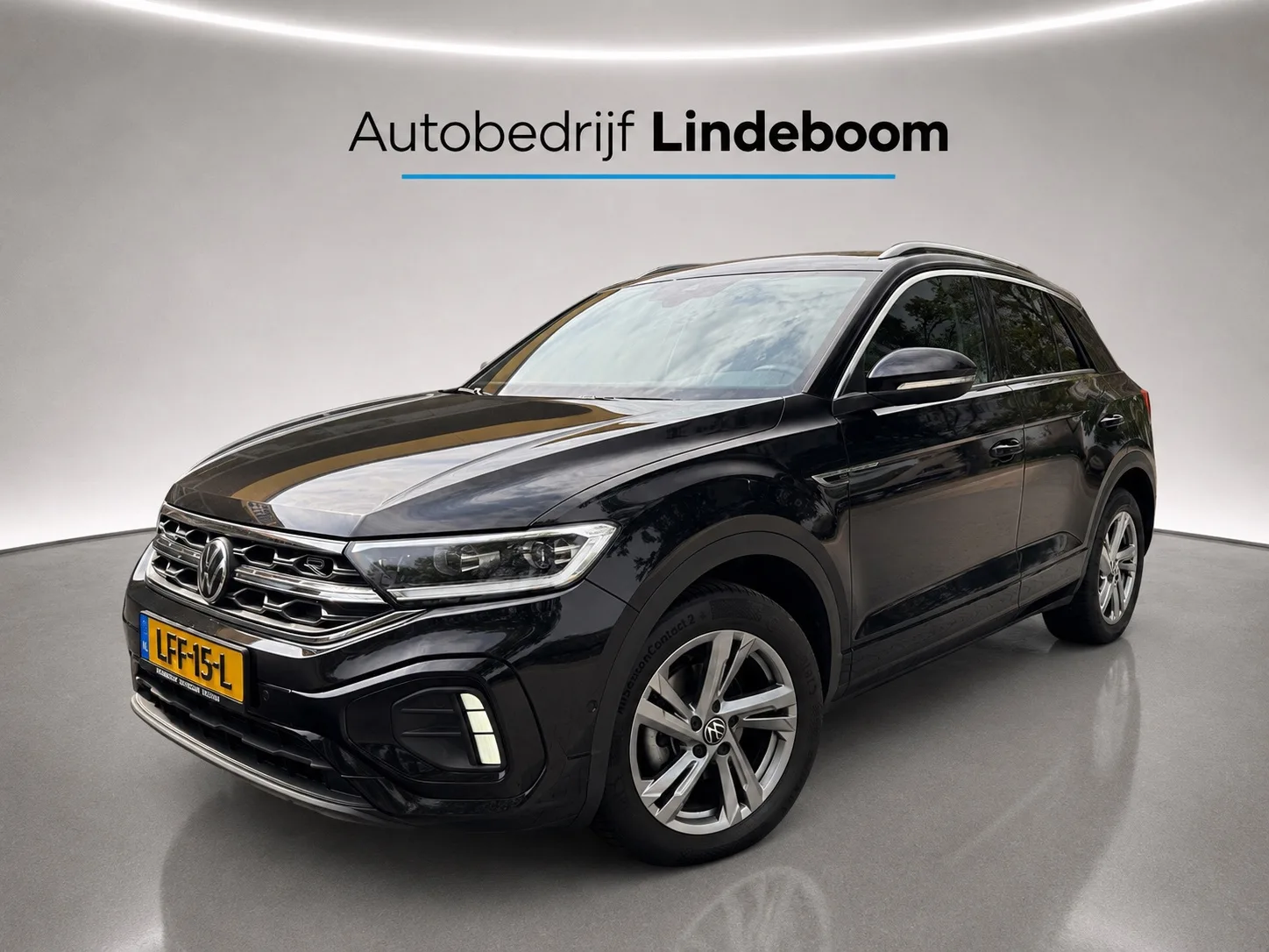 Volkswagen T-Roc (2025) — foto 1
