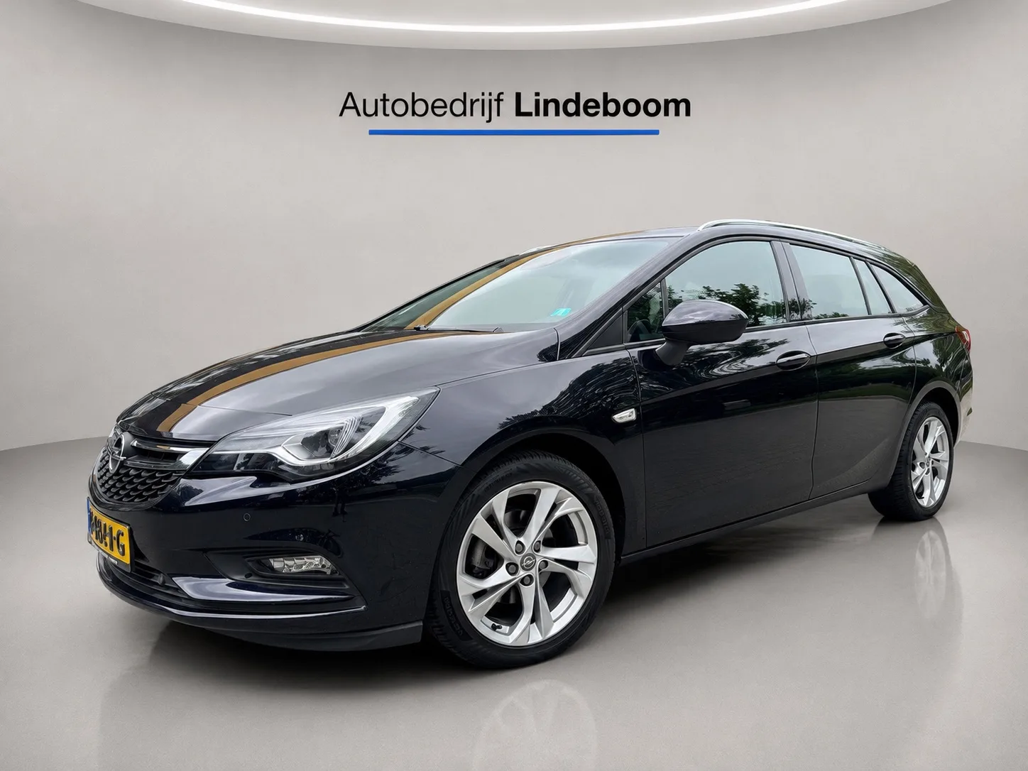 Opel Astra Sports Tourer (2019) — foto 1