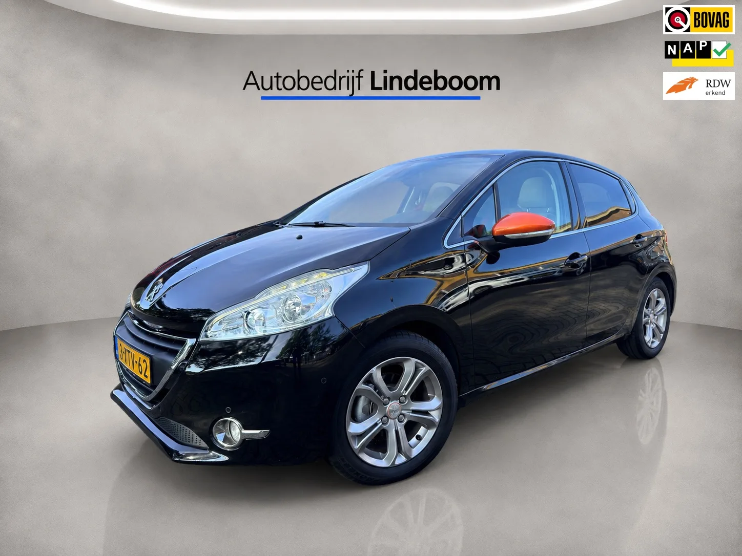 Peugeot 208 (2014) — foto 1